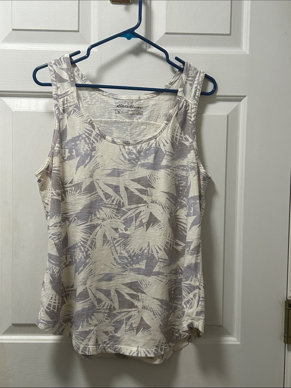 Eddie Bauer Soft Scoop Neck Printed Tank Top - Tropical Leaf Print Size Large